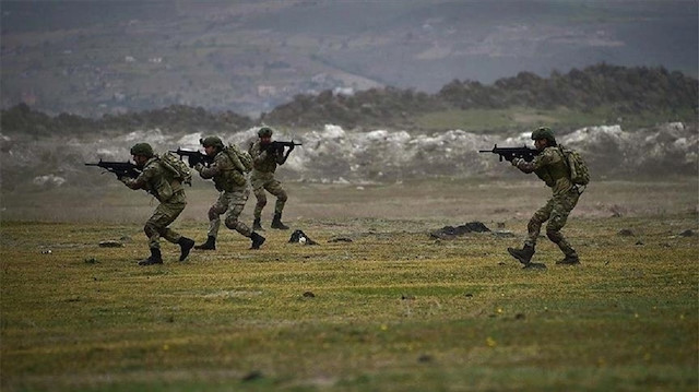 "الدفاع" التركية: تحييد 10 إرهابيين شمالي سوريا