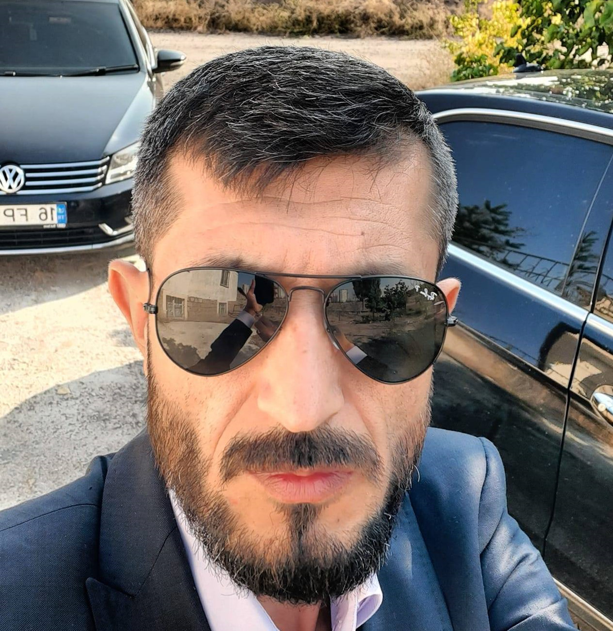 Vücuduna 9 bıçak darbesi alan Cuma Ali Ceylan, kanlar içinde yere yığıldı. 