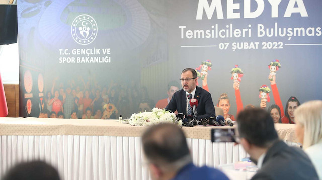 Bakan Kasapoğlu'dan Derya Büyükuncu açıklaması: Sporcu olmak önce insan olmayı gerektirir