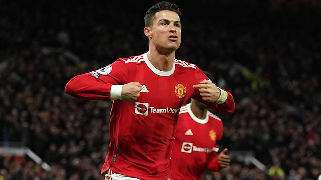 Manchester United Ronaldo'nun golleriyle kazandı