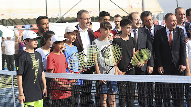Bakan Kasapoğlu Uluslararası Cudi Cup Tenis Turnuvası’nı izledi: Bu dağlarda artık sevinç çığlıkları yankılanıyor