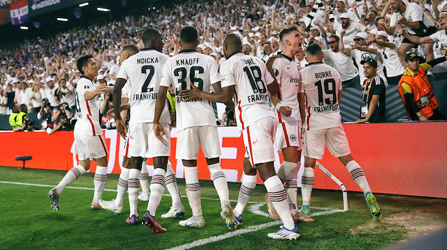 Avrupa Ligi'nde zafer Almanların oldu: Frankfurt penaltılarla kazandı