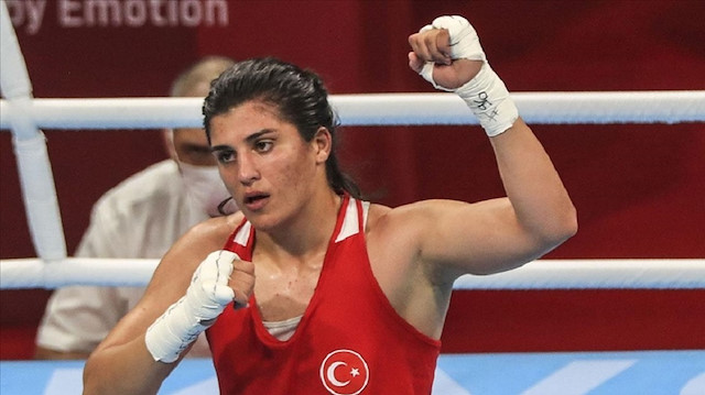 ملاكمة.. التركية "سُرمنلي" تحرز ذهبية العالم للسيدات