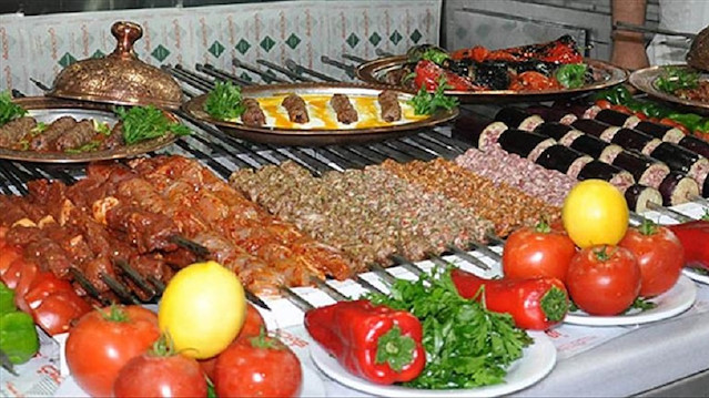 الدوحة.. مشاهير التواصل الاجتماعي يلتقون في "المطبخ التركي"