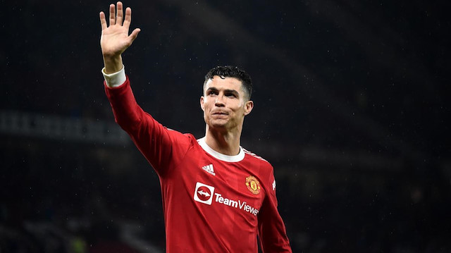 Cristiano Ronaldo Manchester United'dan ayrılıyor