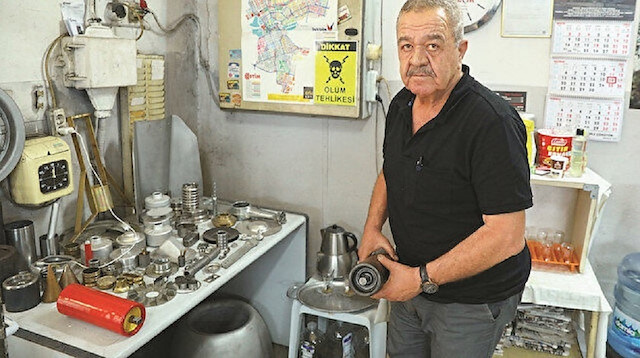 تركي يبيع منزله لصنع صواعق تفجير للصواريخ والذخائر