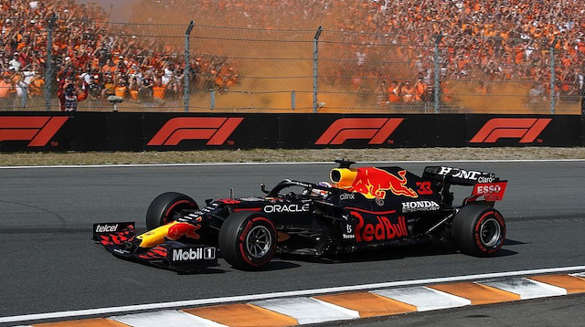 Formula 1'de zafer Verstappen'in