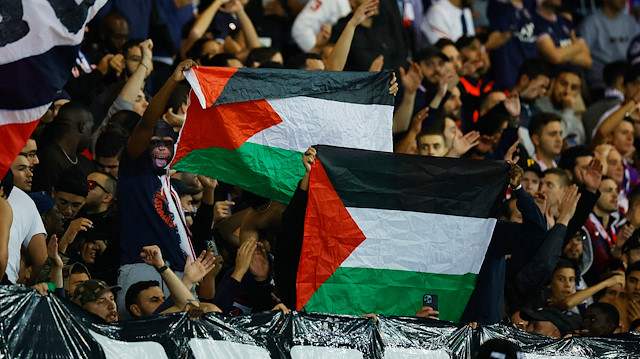 PSG'li taraftarlardan Filistin'e destek