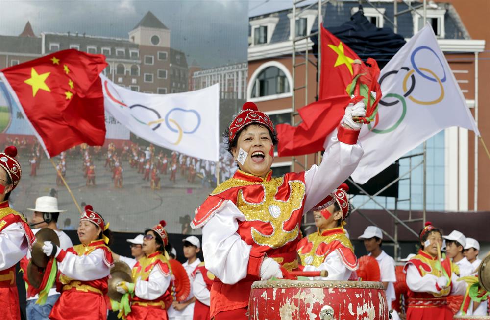 China celebrates winning bid to host the 2022 Winter Olympics