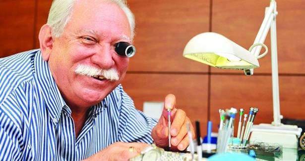 Saat kartvizittir mesaj verir