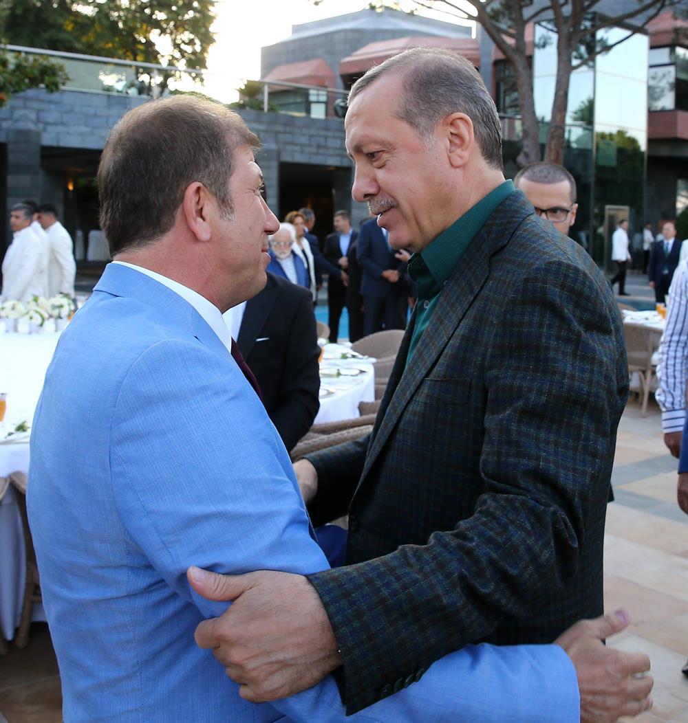 Yavuz Bingöl Cumhurbaşkanı Erdoğana şarkı yazdı Yavuz Bingöl Cumhurbaşkanı Erdoğana şarkı yazdı