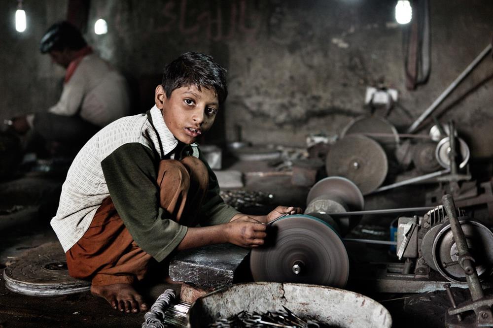 child labor in pakistan essays child labor in pakistan essays