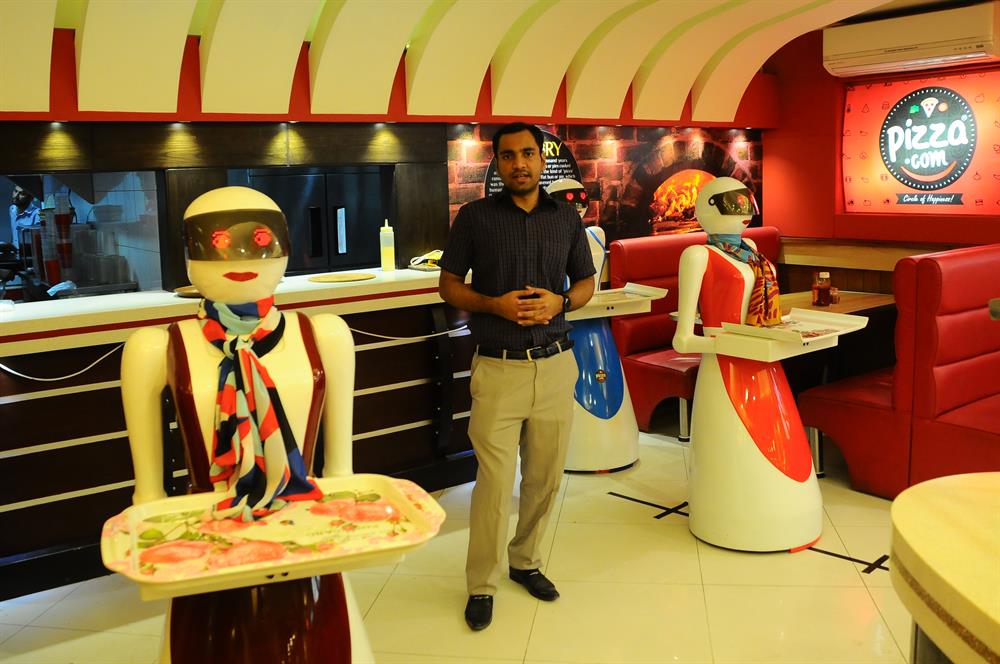 Robot waitress serves customers at Multan pizzeria