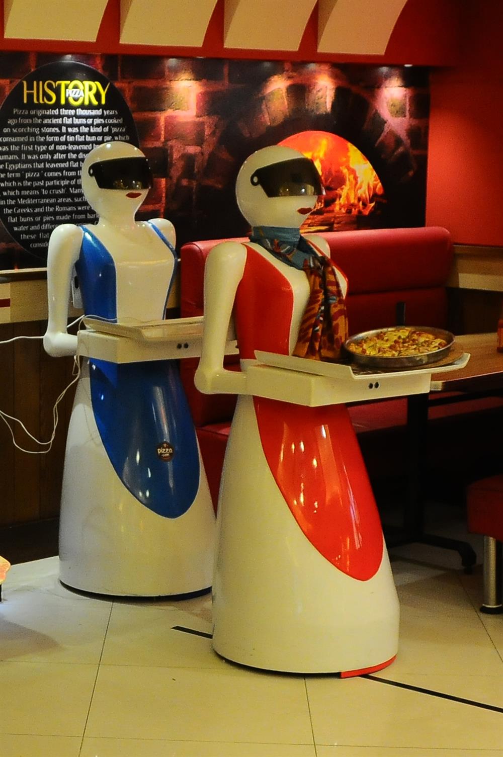 Robot waitress serves customers at Multan pizzeria