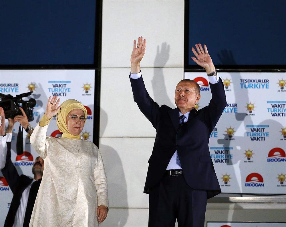 Emine Erdoğandan 3 çocuk vurgusu Emine Erdoğandan 3 çocuk vurgusu
