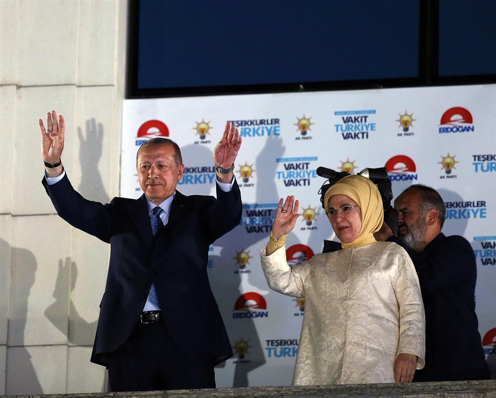 Emine Erdoğandan 3 çocuk vurgusu Emine Erdoğandan 3 çocuk vurgusu