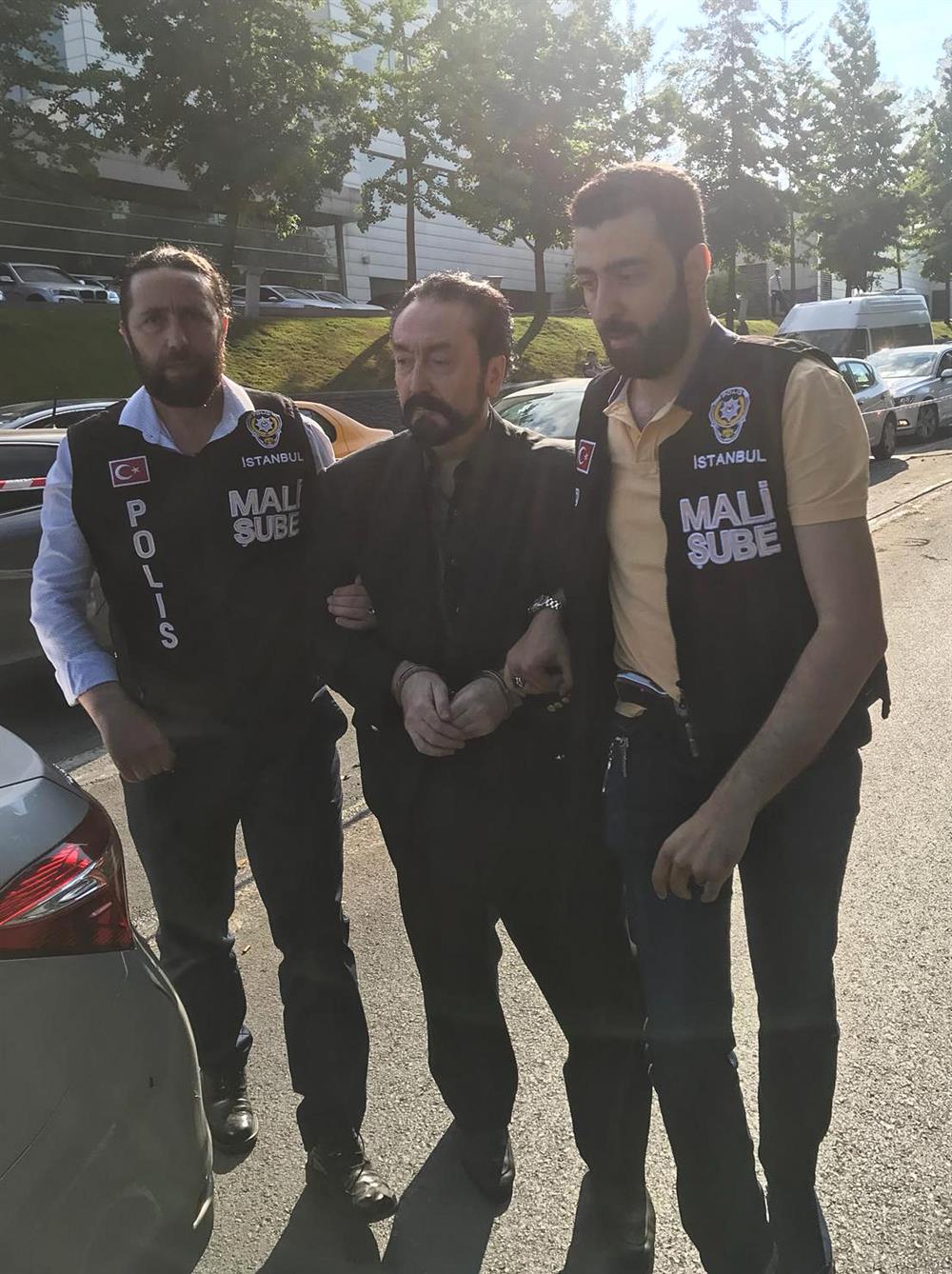 Gözaltına alınan ünlü oyuncu için karar verildi Gözaltına alınan ünlü oyuncu için karar verildi