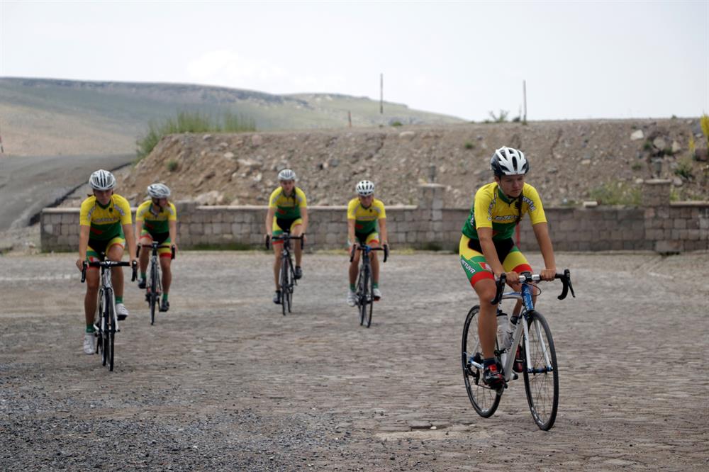 Turkey's Mount Erciyes attracts foreign cycling enthusiasts