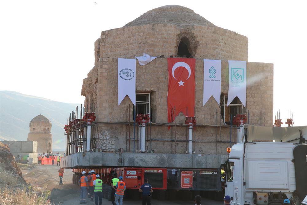 Historical Turkish bath in southeast Turkey moved up