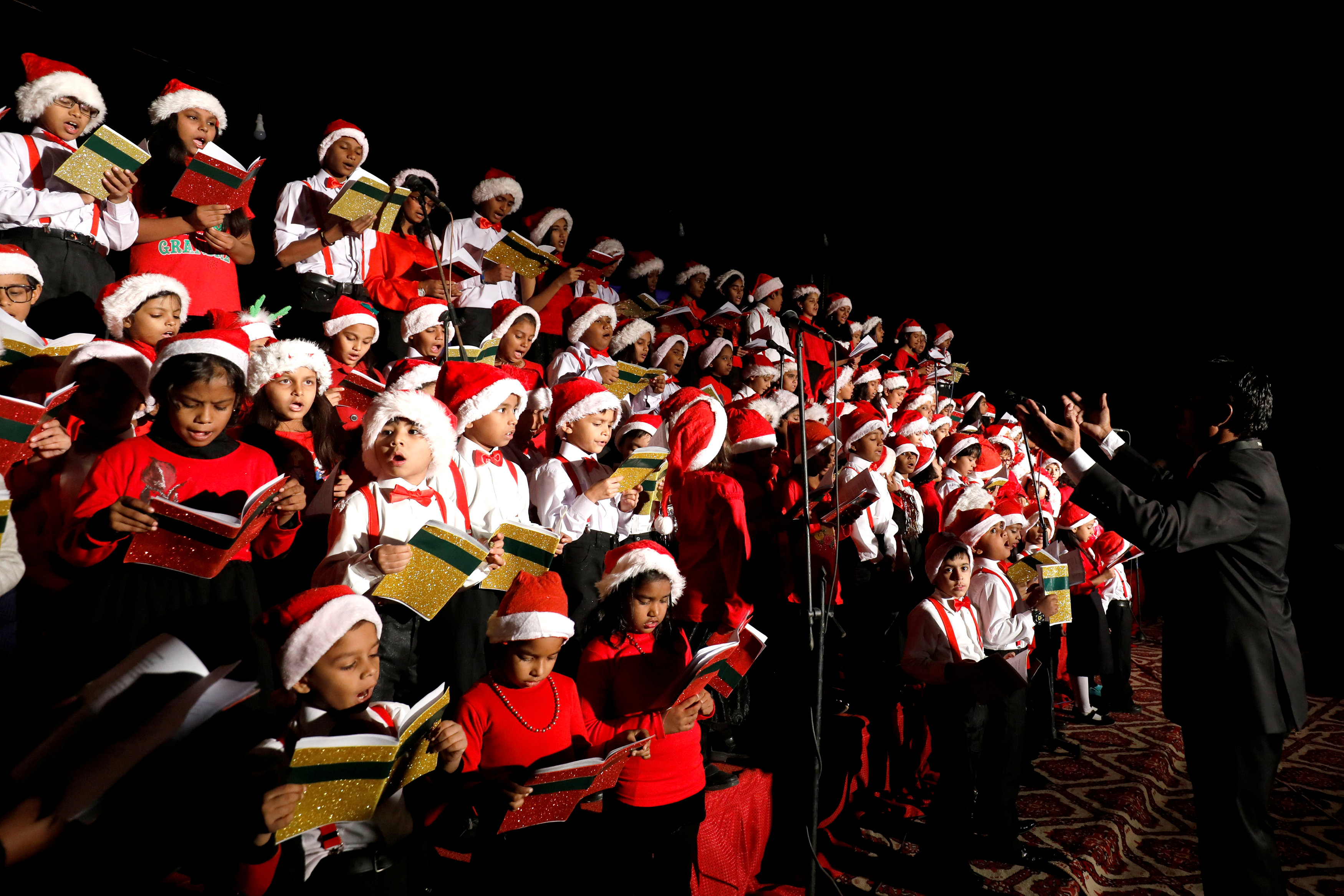 Singing christmas. Christmas Singers.