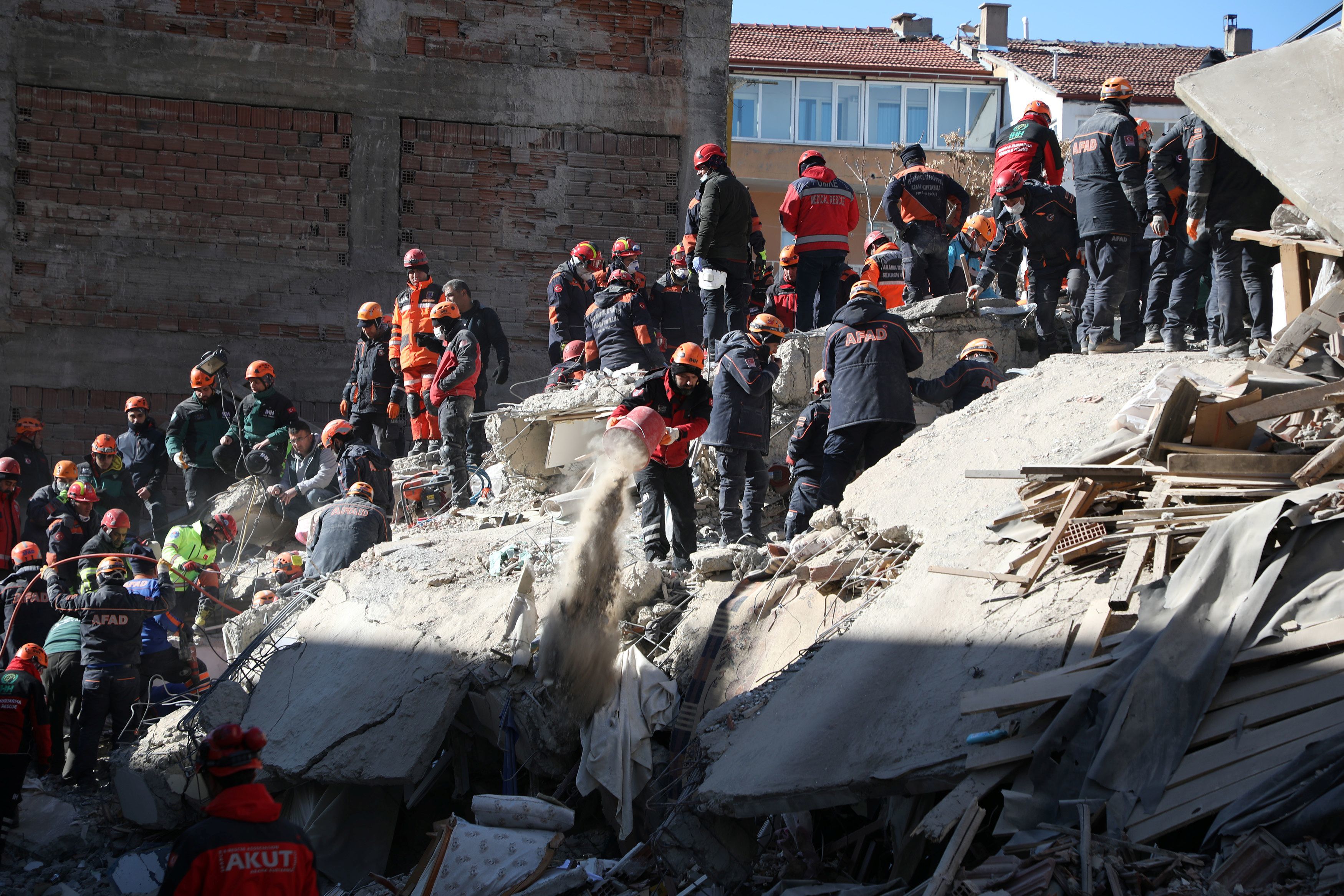 Turkey's President Erdoğan in quake-hit eastern Turkish province