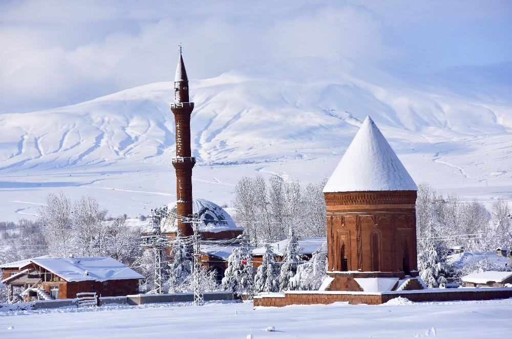 Snow turns Turkey's historical Ahlat into winter wonderland