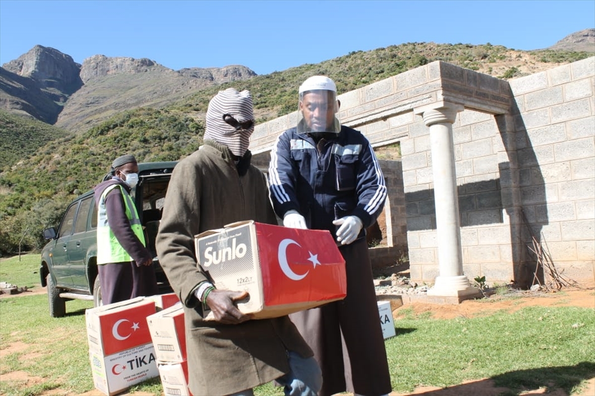 Turkey distributes food aid to hundreds in Lesotho
