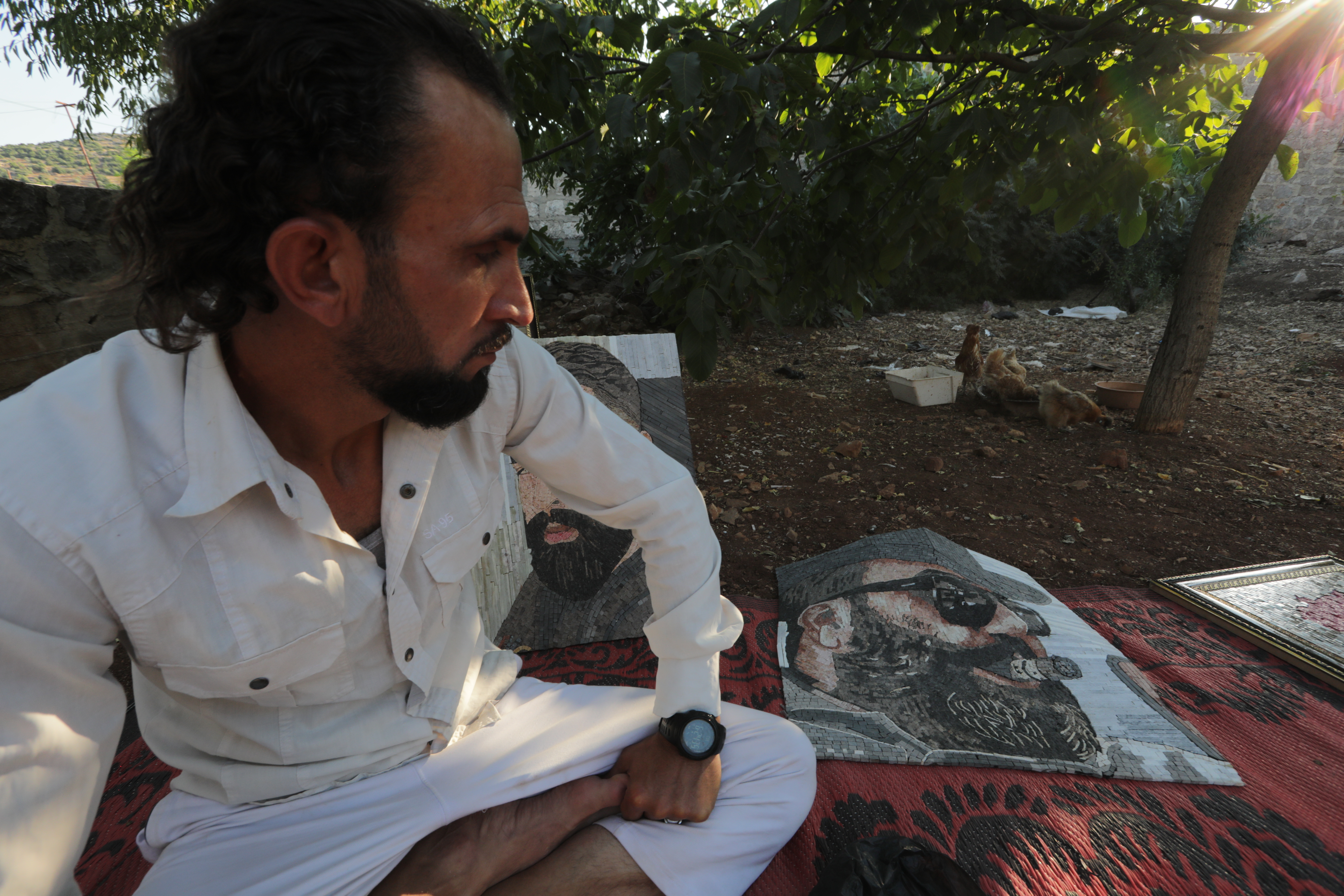 Mosaic art of torture in prisons of the Assad regime