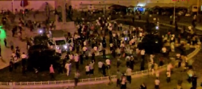 Taksim Meydanı’ndaki darbeciler gözaltına alındı